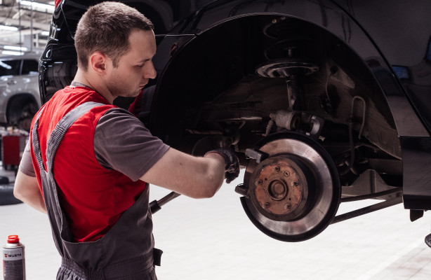 Компания РОЛЬФ и ЛУКОЙЛ - более 10 лет сотрудничества