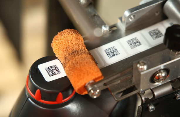 ЛУКОЙЛ МАРКИРУЕТ СМАЗОЧНЫЕ МАТЕРИАЛЫ