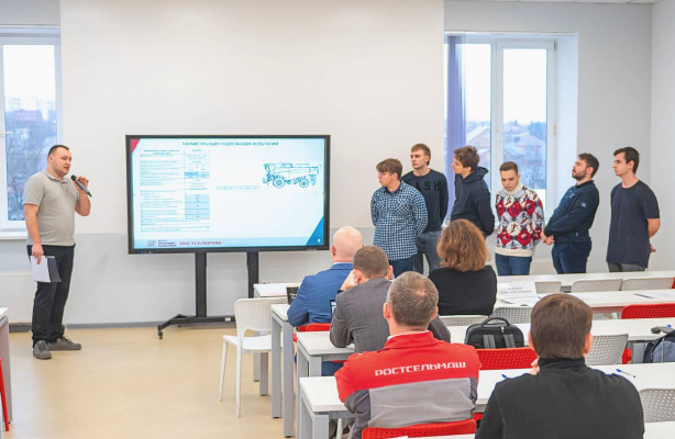 Магистранты Института перспективного машиностроения «Ростсельмаш» представили свои проекты в области специализированной техники