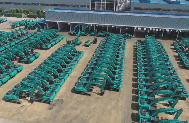 25 лет инноваций: SUNWARD отмечает юбилей производства экскаваторов