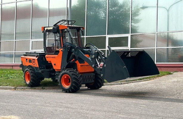 Фронтальный погрузчик «Митракс 1100» включен в реестр российской продукции