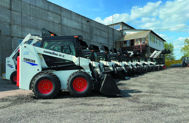 Универсальные труженики: мини-погрузчики Lonking от ООО «СпецТехника»