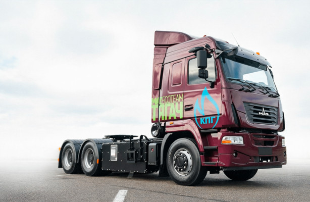 МАЗ привезёт на COMTRANS в Казани газомоторную технику: автобус, тягач и тяжеловоз на КПГ.