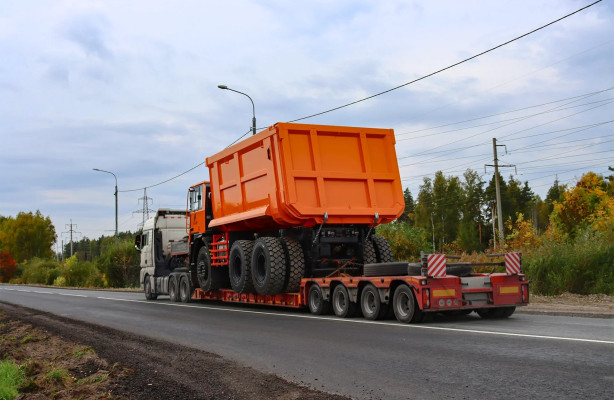 Тонар выпустил крупную партию самосвалов для Кемеровской области